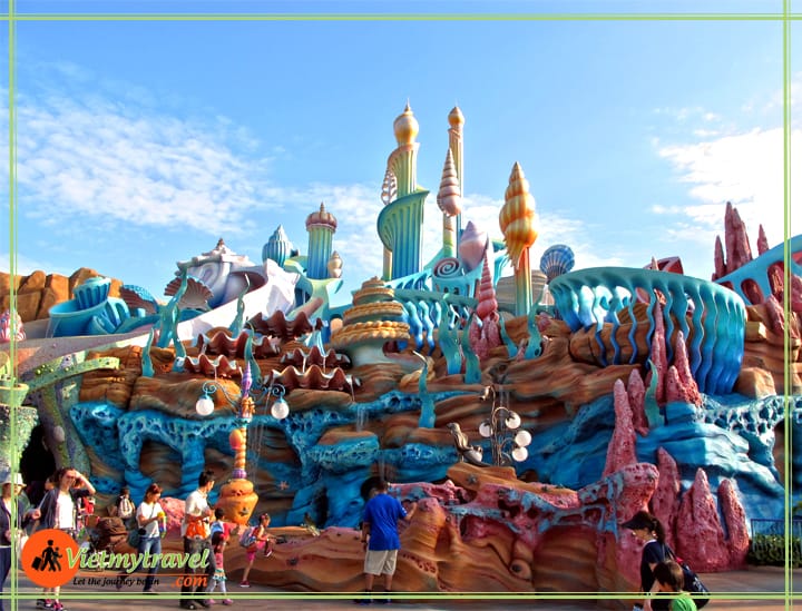 disneyland hong kong