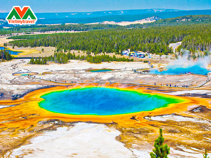 the-grand-prismatic-spring