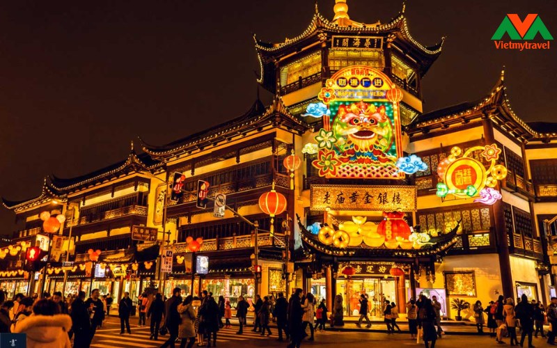 du-lich-thuong-hai-tham-quan-mieu-thanh-hoang