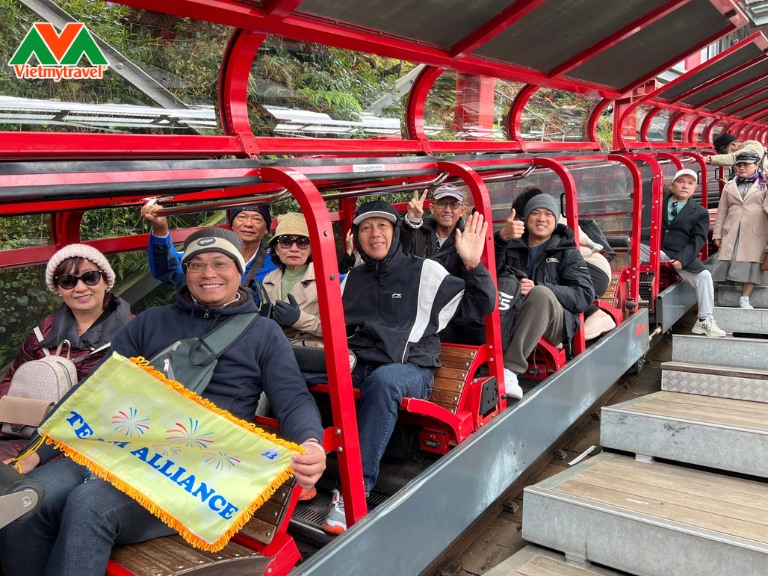 Trải nghiệm xe lửa chạy bằng hơi nước Puffing Billy đầy thú vị