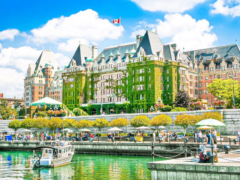 du-lich-canada-gia-re