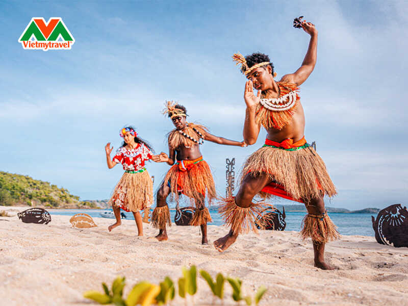 trai-nghiem-van-hoa-dac-sac-du-lich-uc